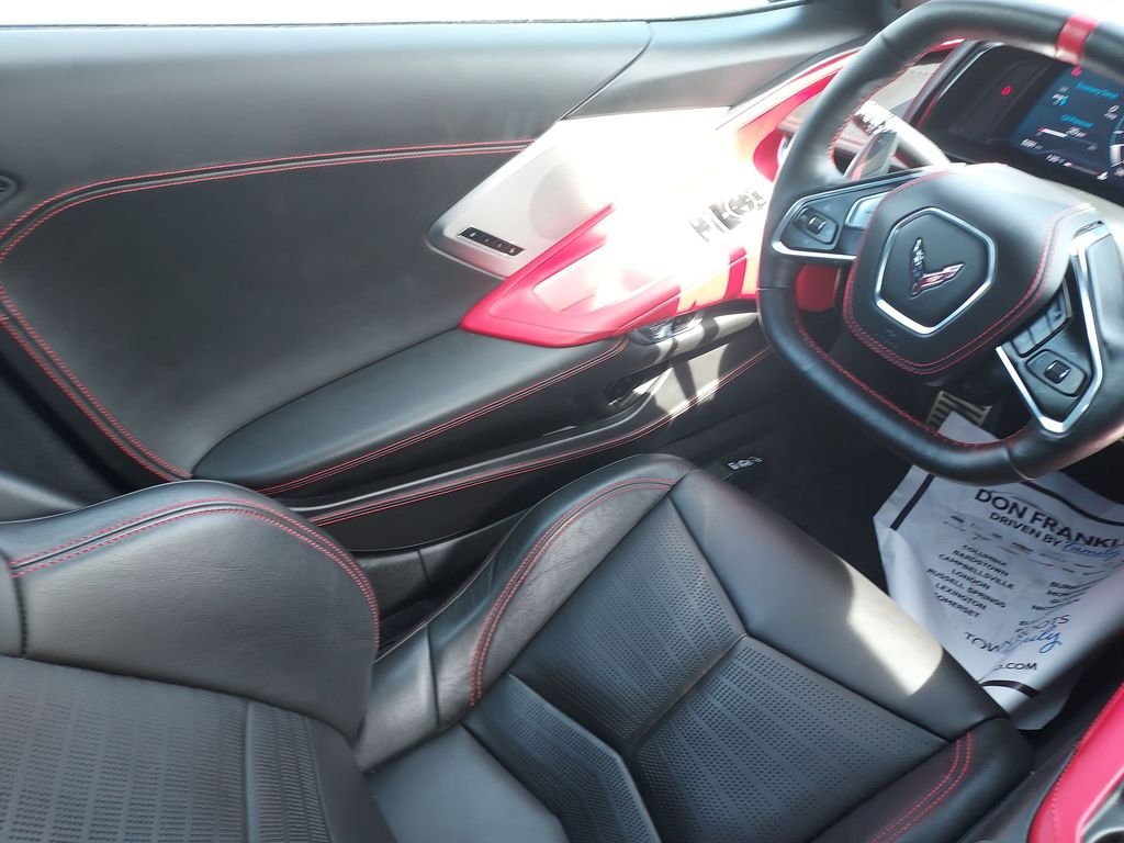 Used 2020 Shadow Gray Metallic Chevrolet Stingray image 15