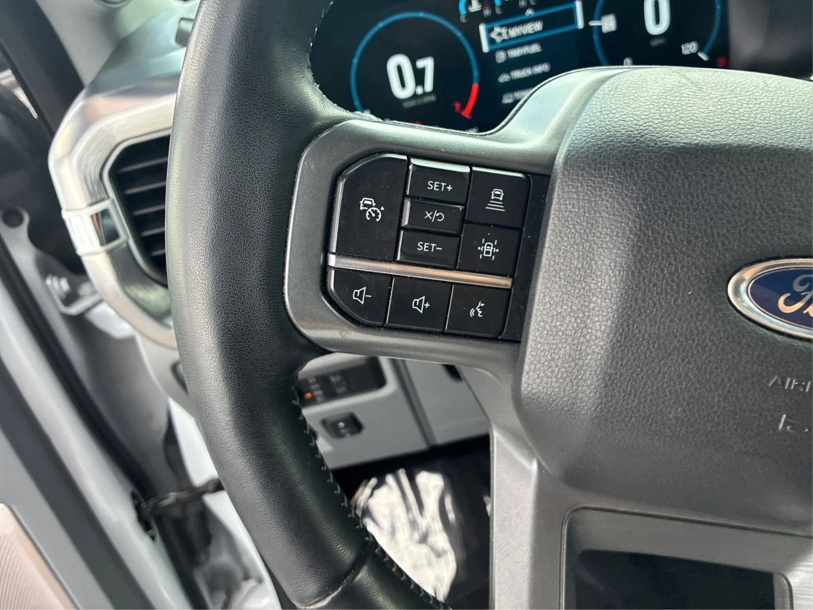 Certified Used 2022 Space Gray Ford LARIAT image 22