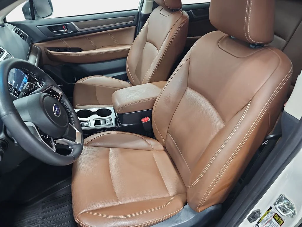 Used 2019 White Subaru 2.5i image 17