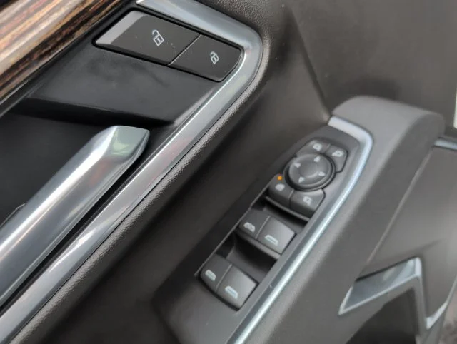 New 2026 Summit White GMC SLE image 13