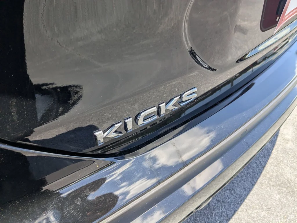 Used 2024 Super Black Nissan SV image 28