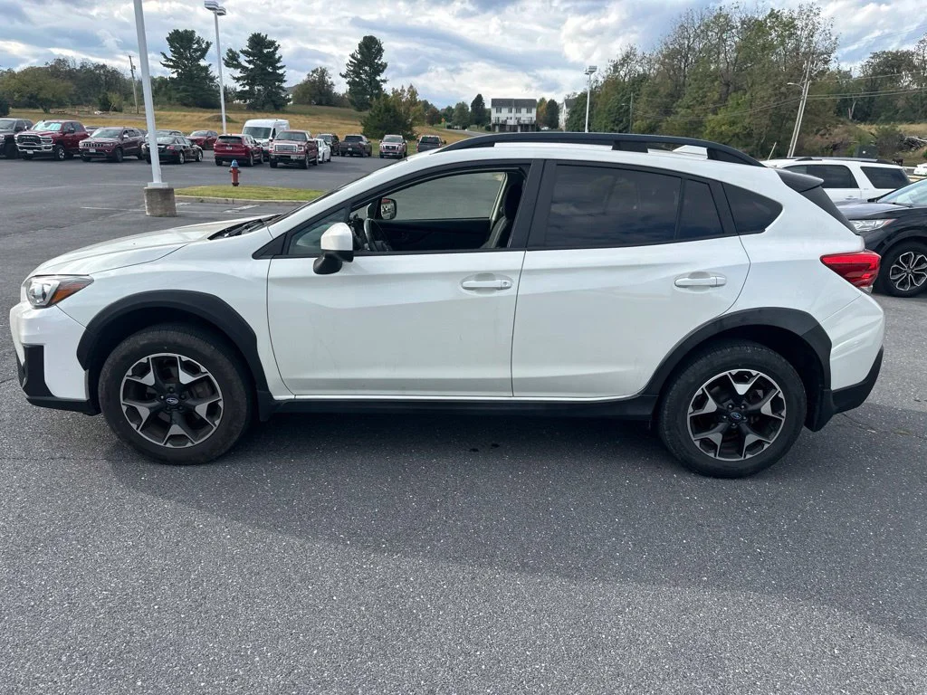 Used 2019 Crystal White Pearl Subaru 2.0i Premium image 6