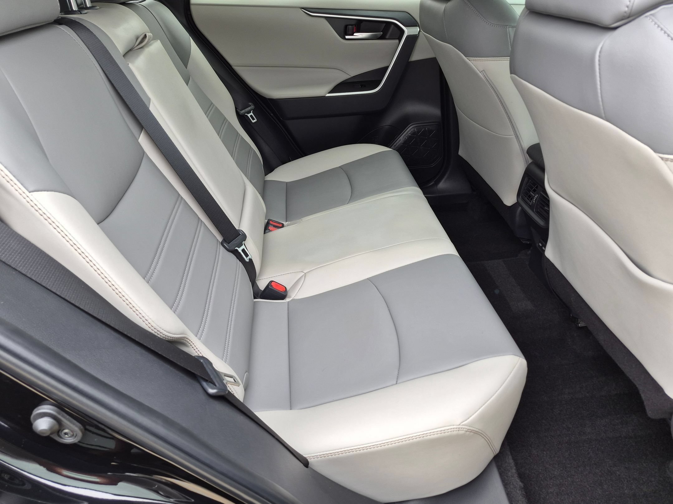 Used 2024 Midnight Black Metallic Toyota XLE Premium AWD image 27