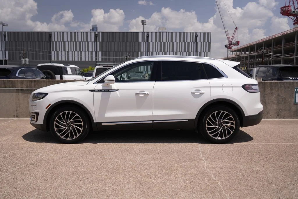 Used 2020 White Lincoln Reserve image 5