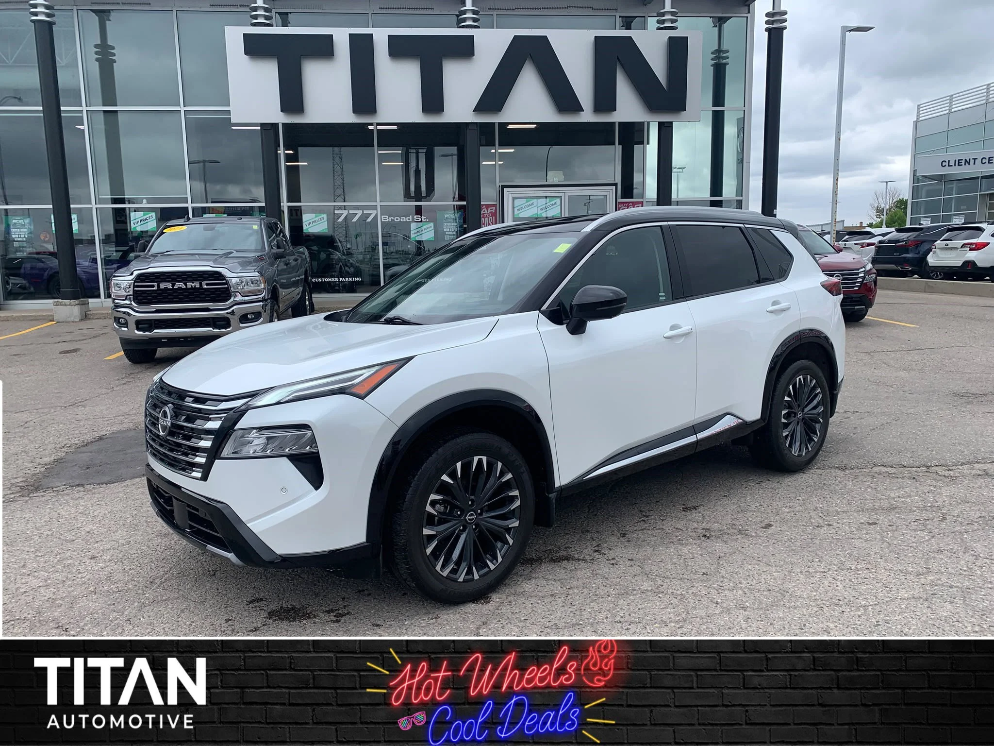 Certified Used 2024 2-Tone Everest White Tricoat Nissan Platinum AWD*Adaptive Cruise | Remote Start | Nav | 360 Cam | Htd Leather | Pano Roof | Htd Wheel image 1