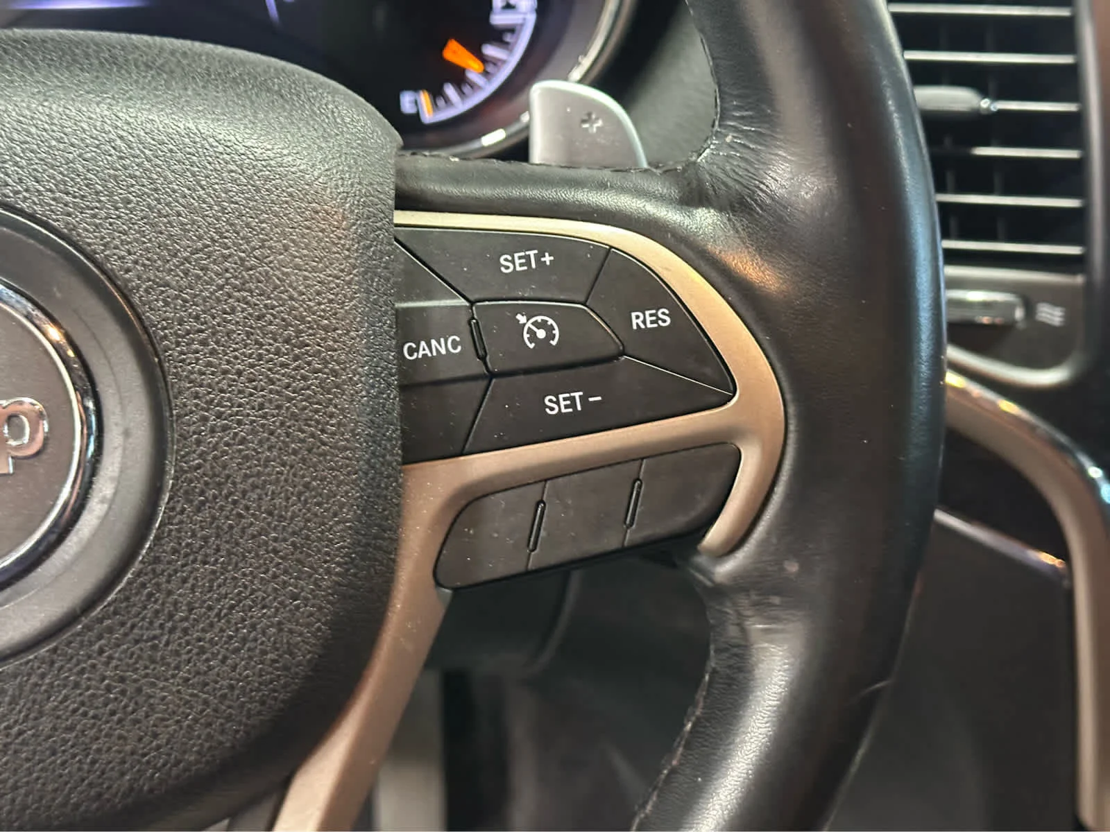 2015 Jeep Grand Cherokee Limited - Photo 26