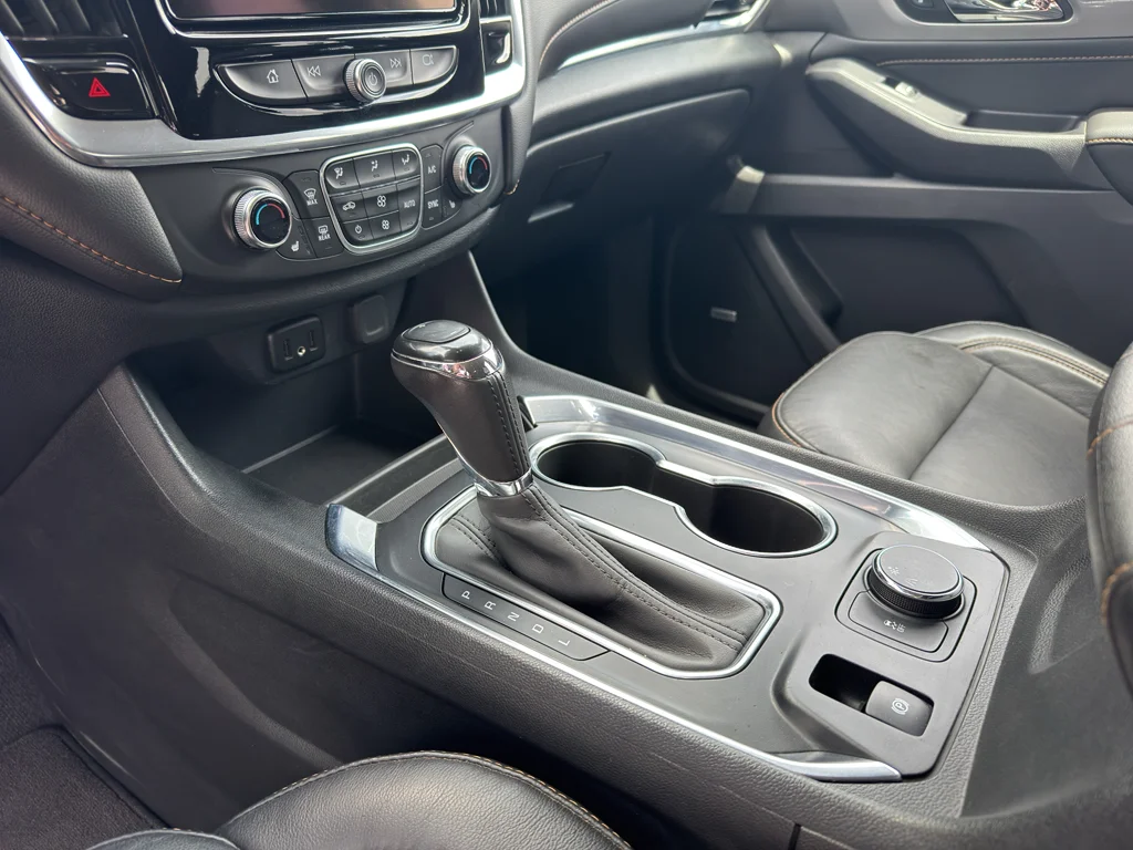 Used 2019 CAJUN RED TINTCOAT Chevrolet RS image 13