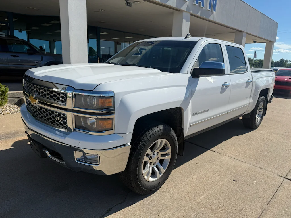 Used 2014 Summit White Chevrolet LTZ image 2