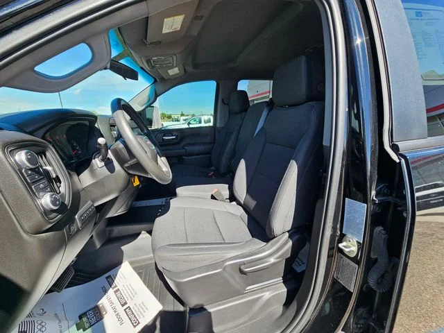 Used 2020 Onyx Black GMC Base image 17