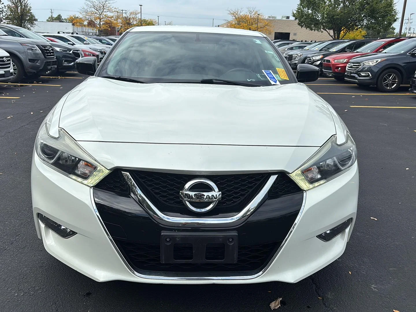 Used 2018 Pearl White Nissan S image 2