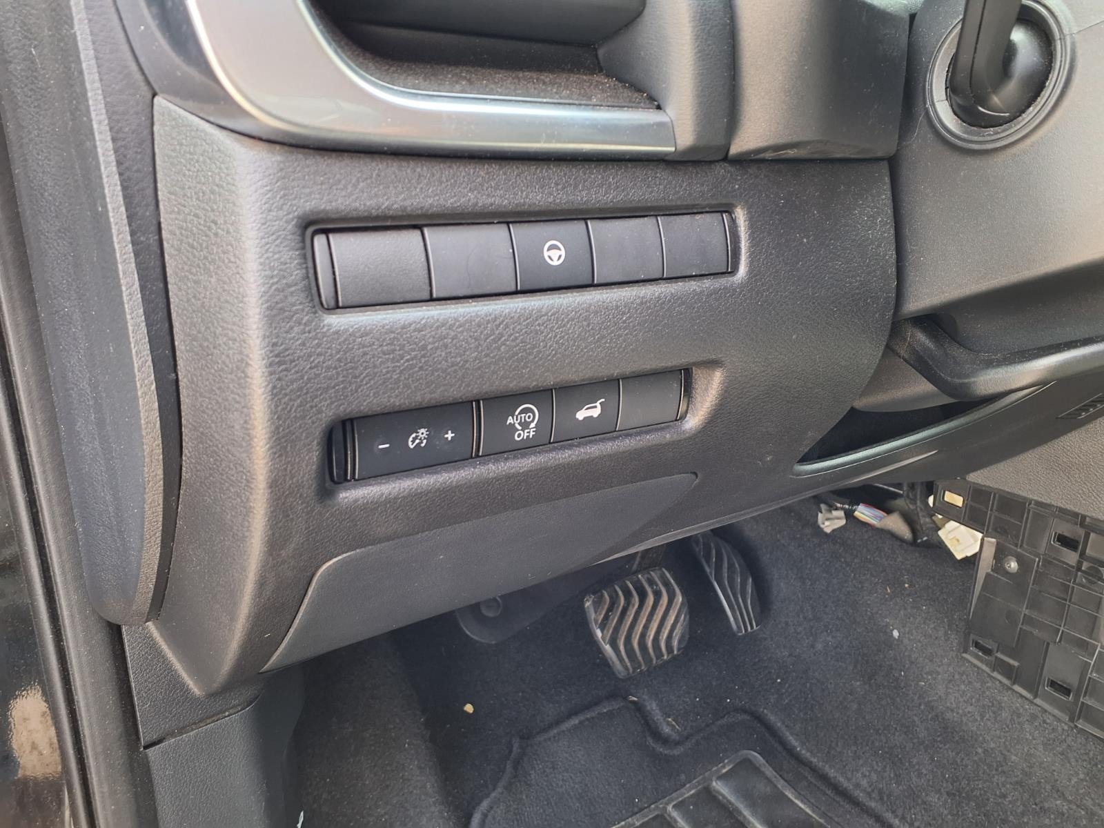2024 Nissan Rogue SV Black at Robbins Nissan