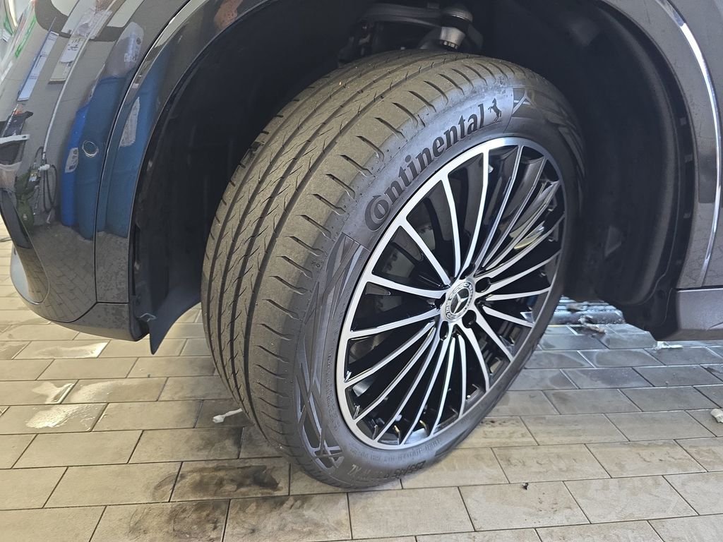 Certified Used 2026 Gray Mercedes-Benz GLC 300 image 36