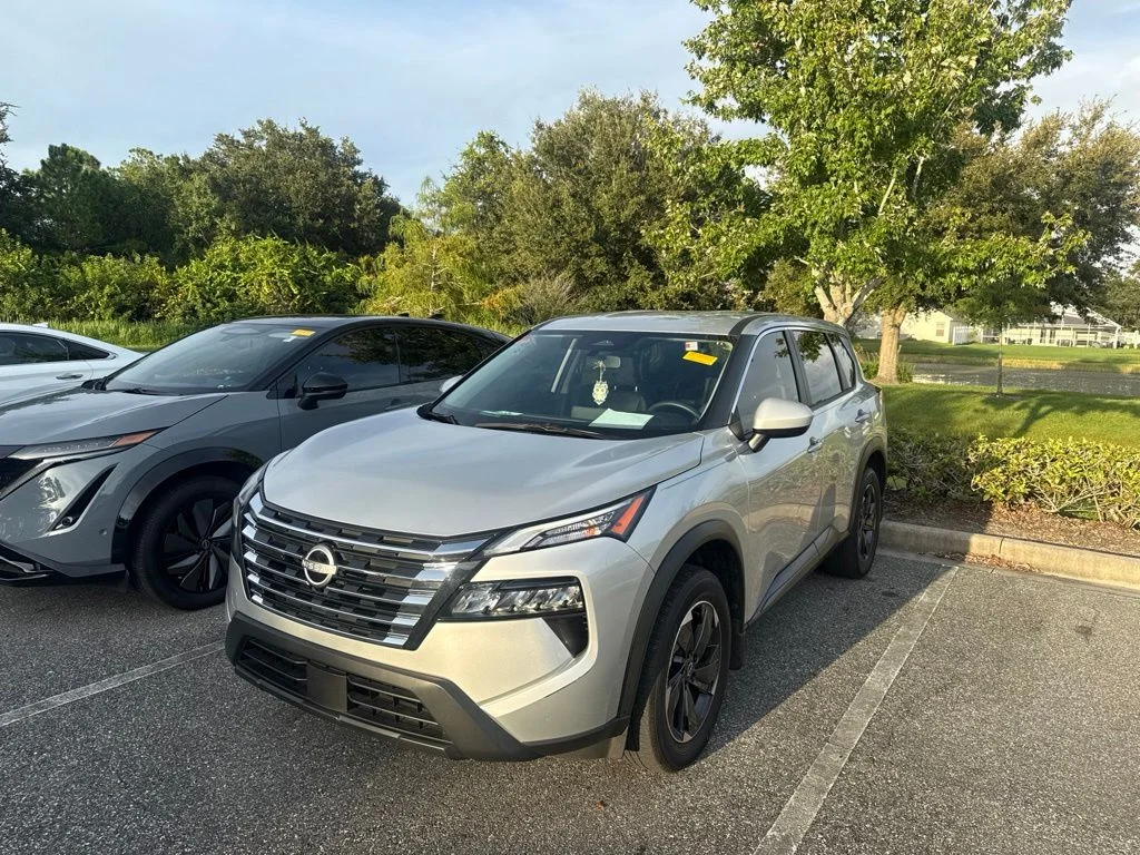 Used 2025 Silver Nissan SV image 1