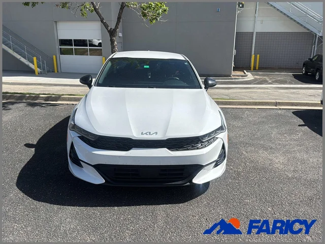 2024 Kia K5 GT-Line