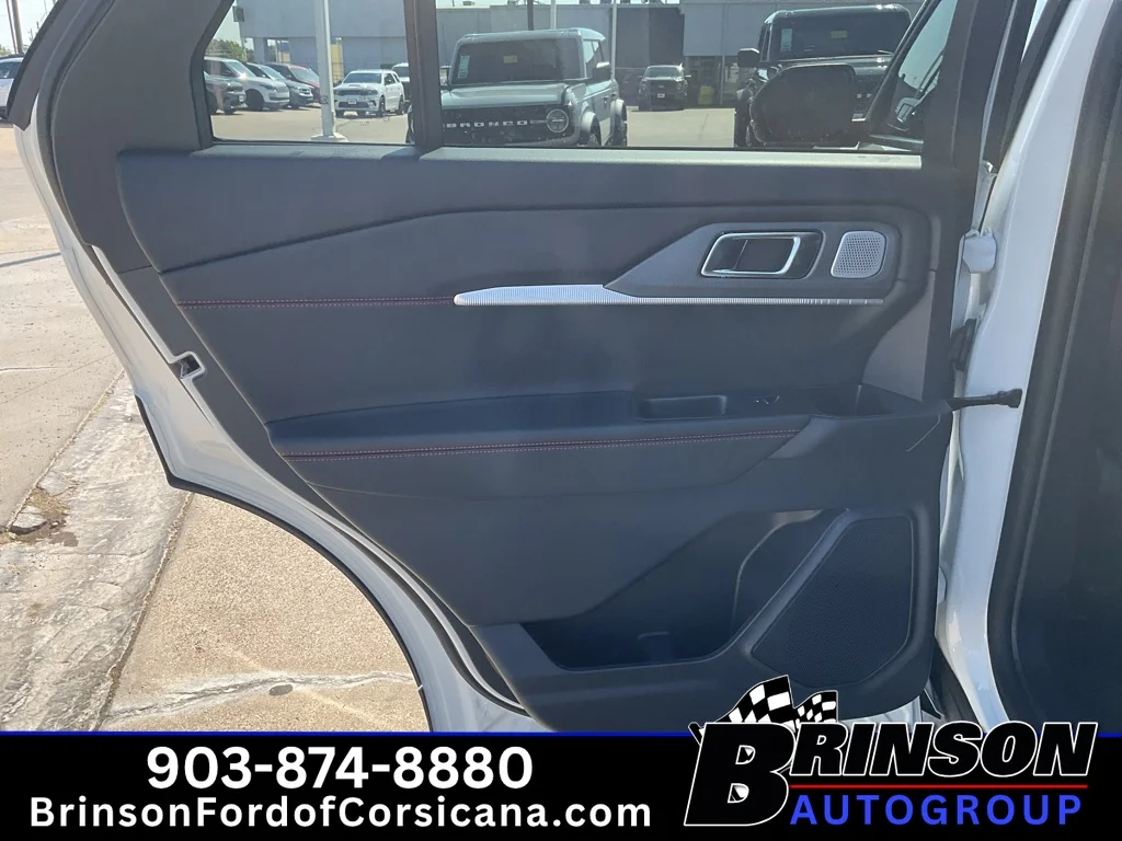 New 2026 Star White Metallic Tri-Coat Ford ST image 7