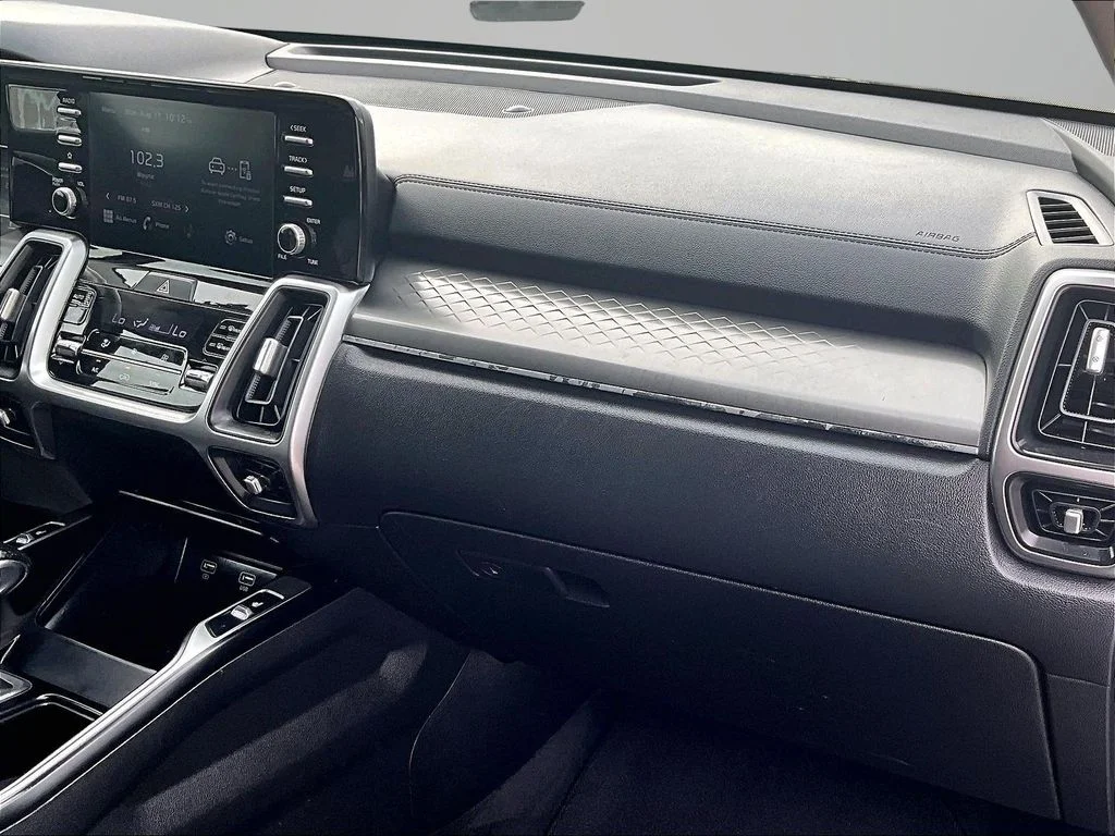 Used 2021 Gray Kia S image 18