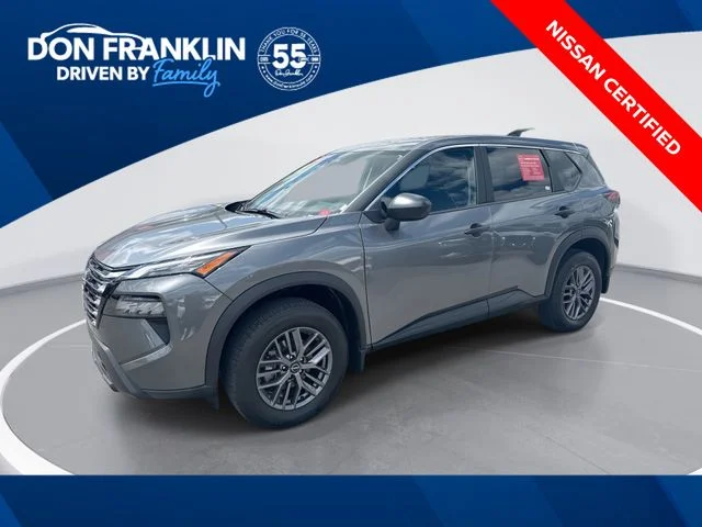 Used 2026 Gray Nissan S image 1