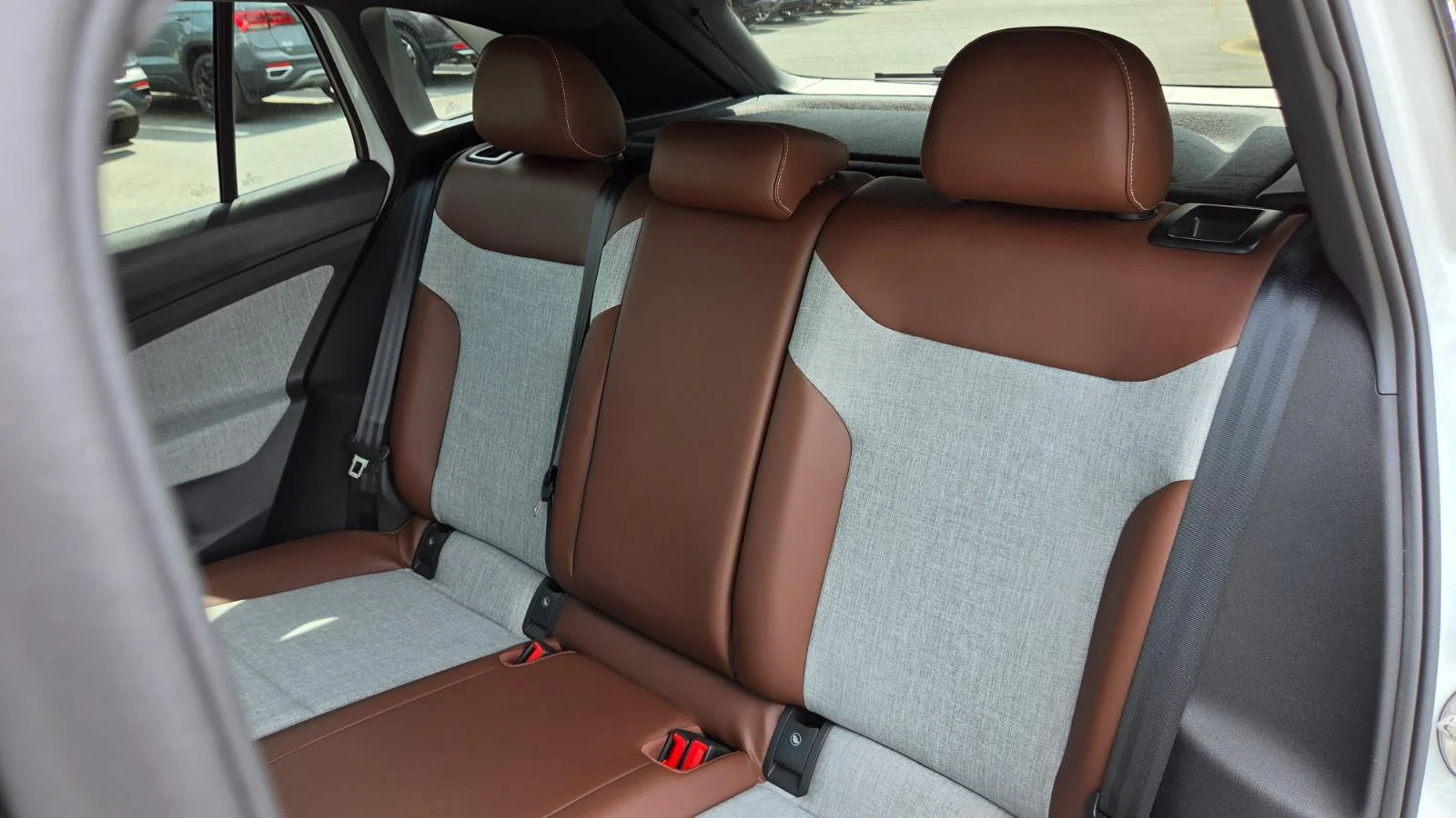 New 2026 opal white pearl Volkswagen Pro image 39