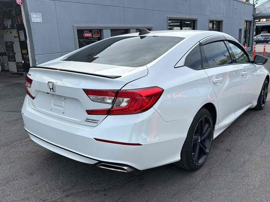 Used 2022 White Honda Sport Special Edition image 4
