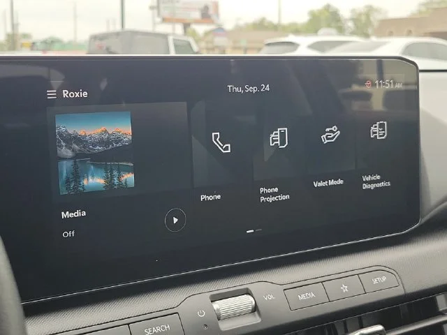 Used 2025 Black Kia LXS image 26