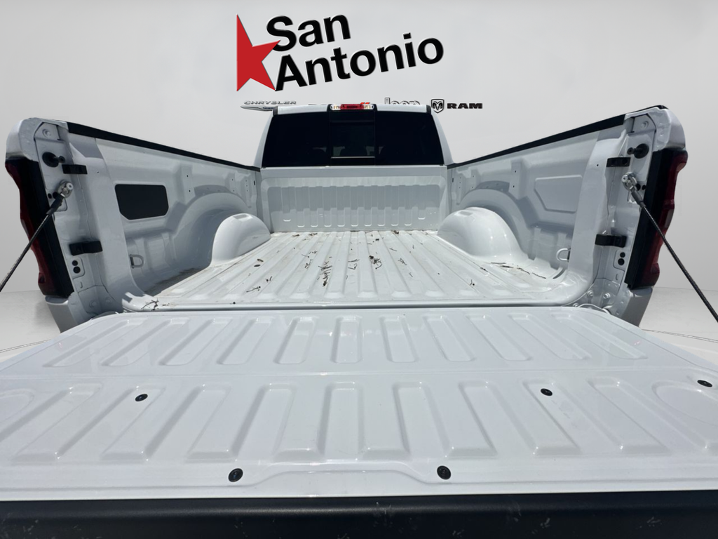 New 2026 Bright White Clear-Coat Exterior Paint RAM Big Horn/Lone Star image 24