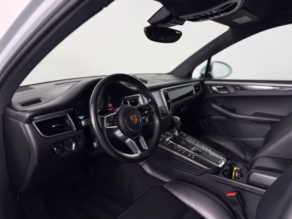 Used 2018 White Porsche S image 4