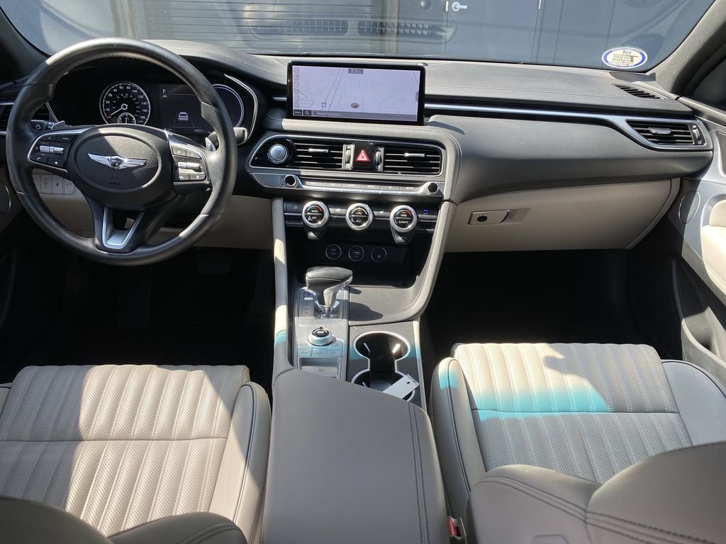 2022 GENESIS G70 Standard - Photo 13