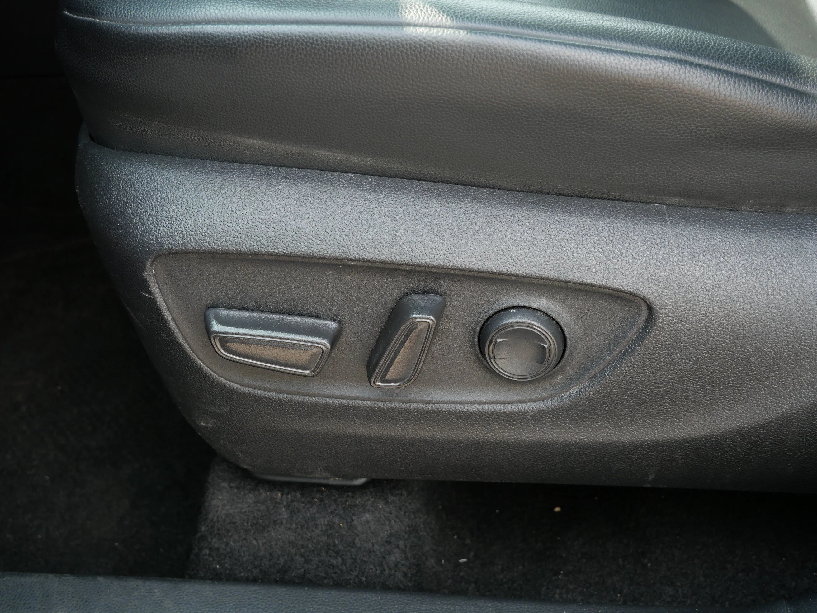 2024 Toyota Highlander XLE - Photo 21