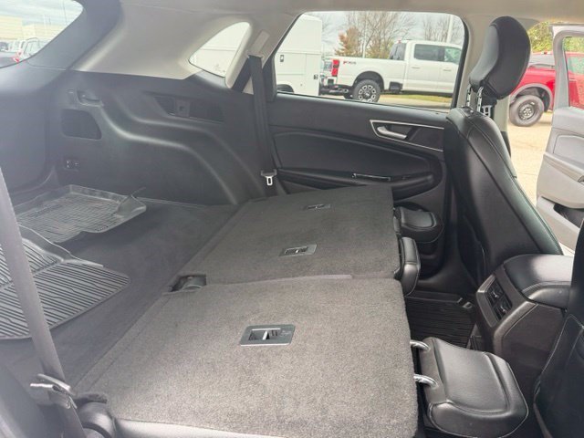 Used 2018 Oxford White Ford SEL image 34