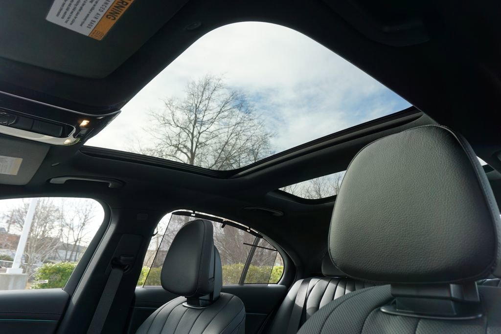 New 2026 MANUFAKTUR Alpine Grey Mercedes-Benz E 350 image 12