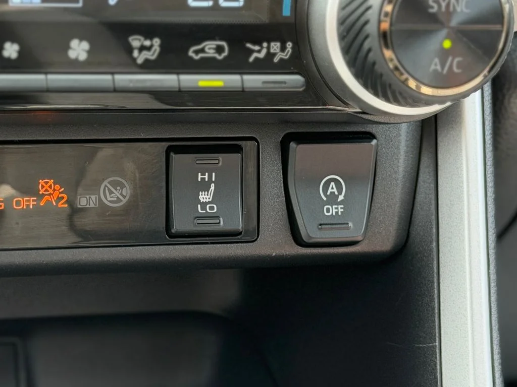 Used 2024 White Toyota XLE image 18