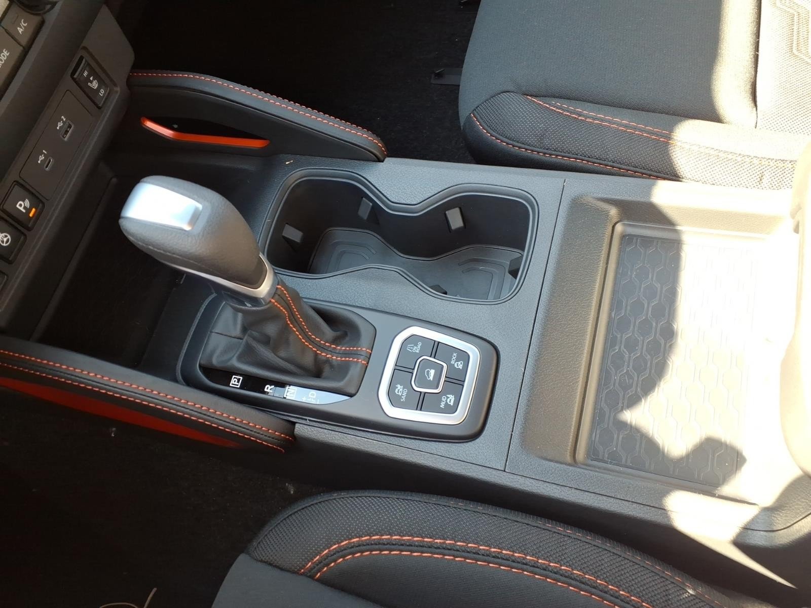 2026 Nissan Frontier Crew Cab PRO-4X® Gray at Robbins Nissan