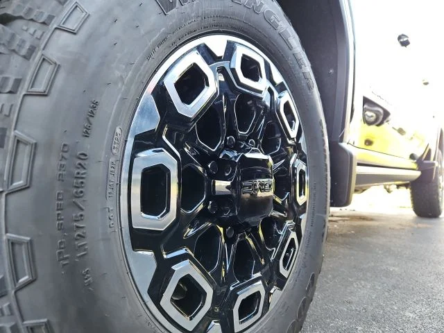 2026 GMC Sierra 3500HD Denali Ultimate - Photo 17