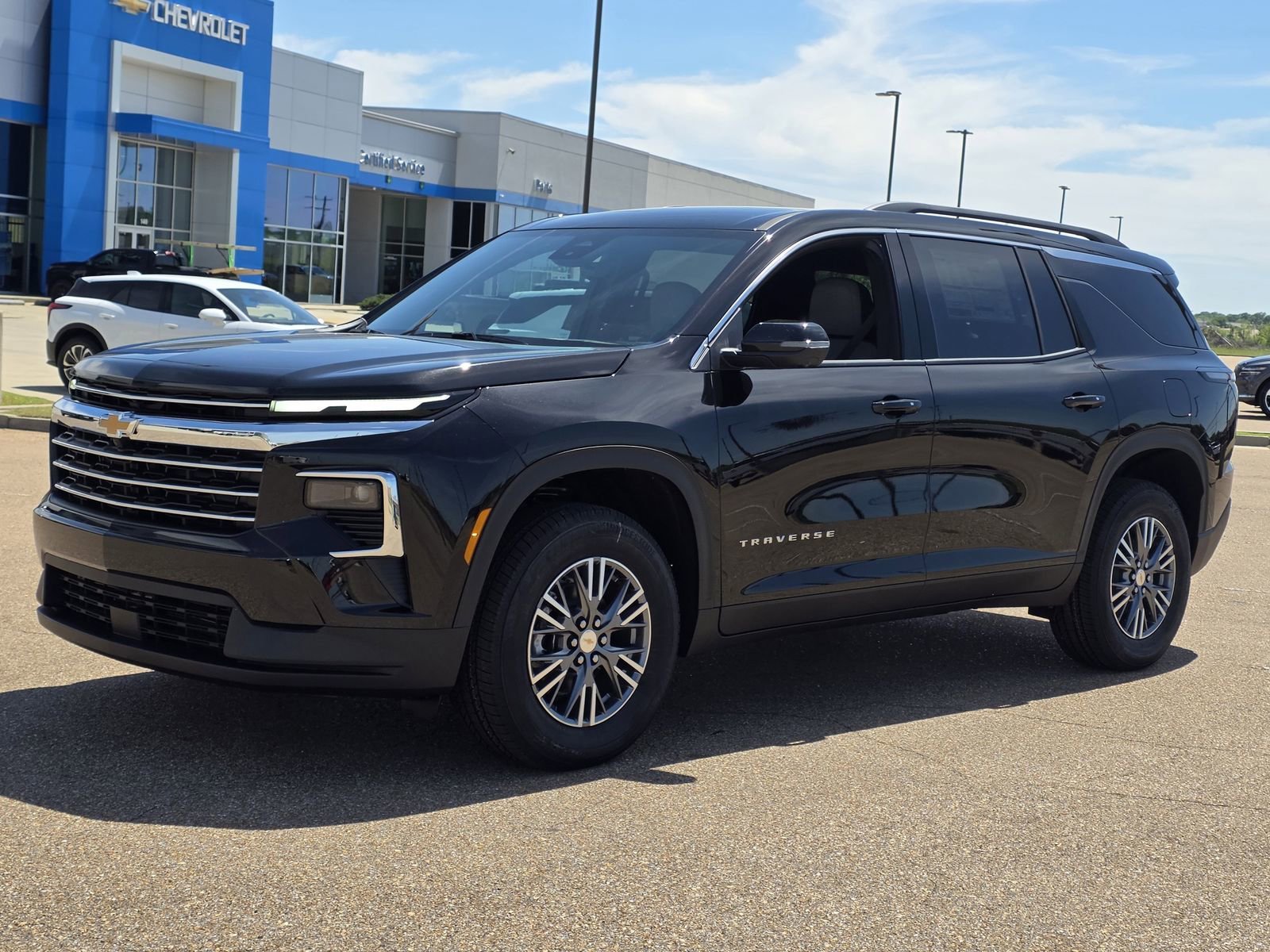 2026 Chevrolet Traverse FWD LT's photo