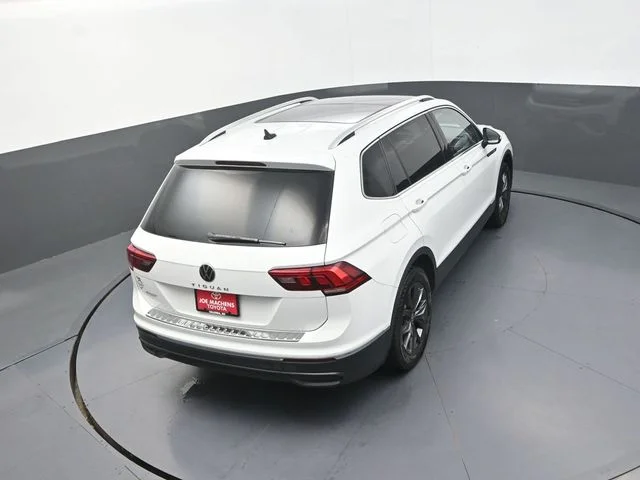 Used 2022 White Volkswagen 2.0T SE image 29