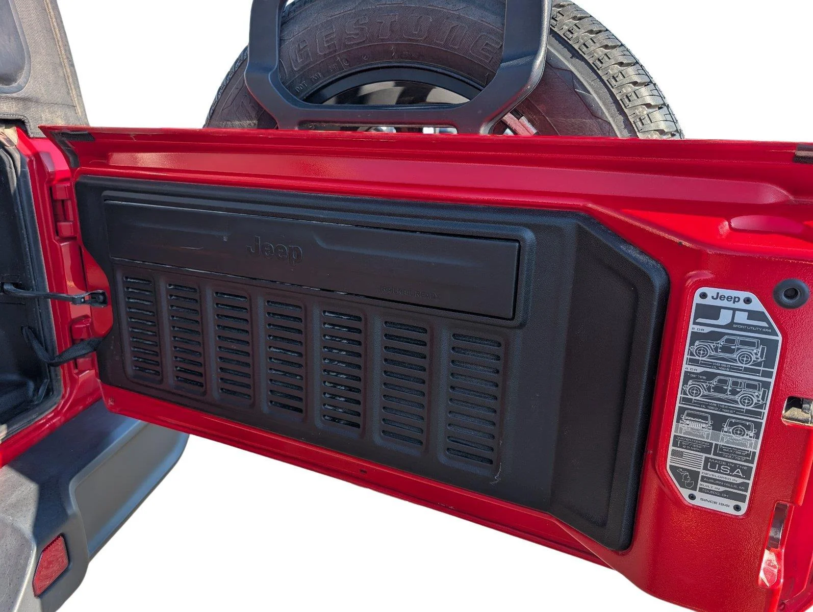 Used 2022 Firecracker Red Clearcoat Jeep Unlimited Sahara image 38