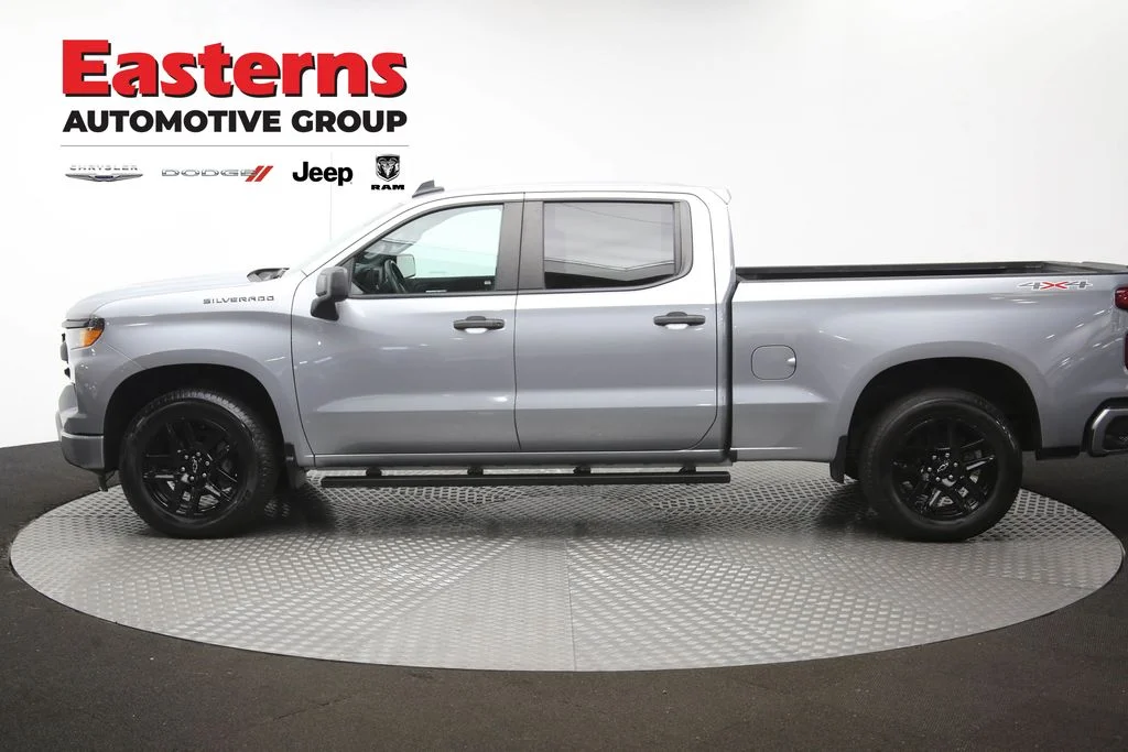 Used 2024 Gray Chevrolet Custom image 61