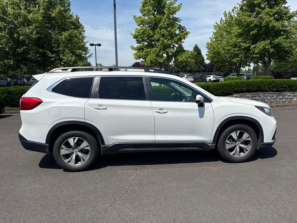 Used 2022 Crystal White Pearl Subaru Premium image 8