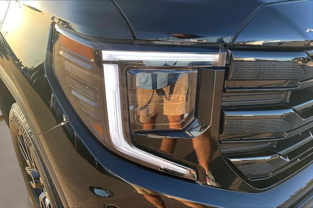Used 2024 Black GMC Elevation image 32