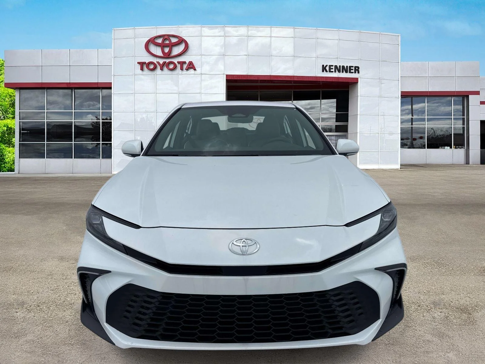 New 2026 Ice Cap Toyota SE image 2