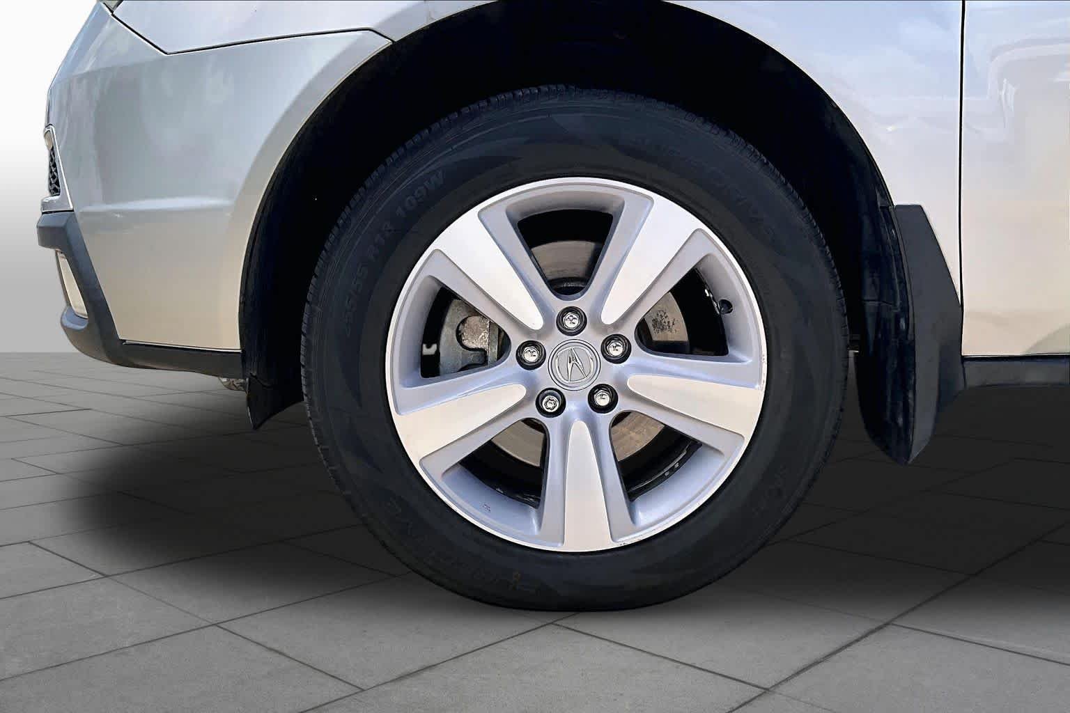 Used 2013 Palladium Metallic Acura Tech Pkg image 10