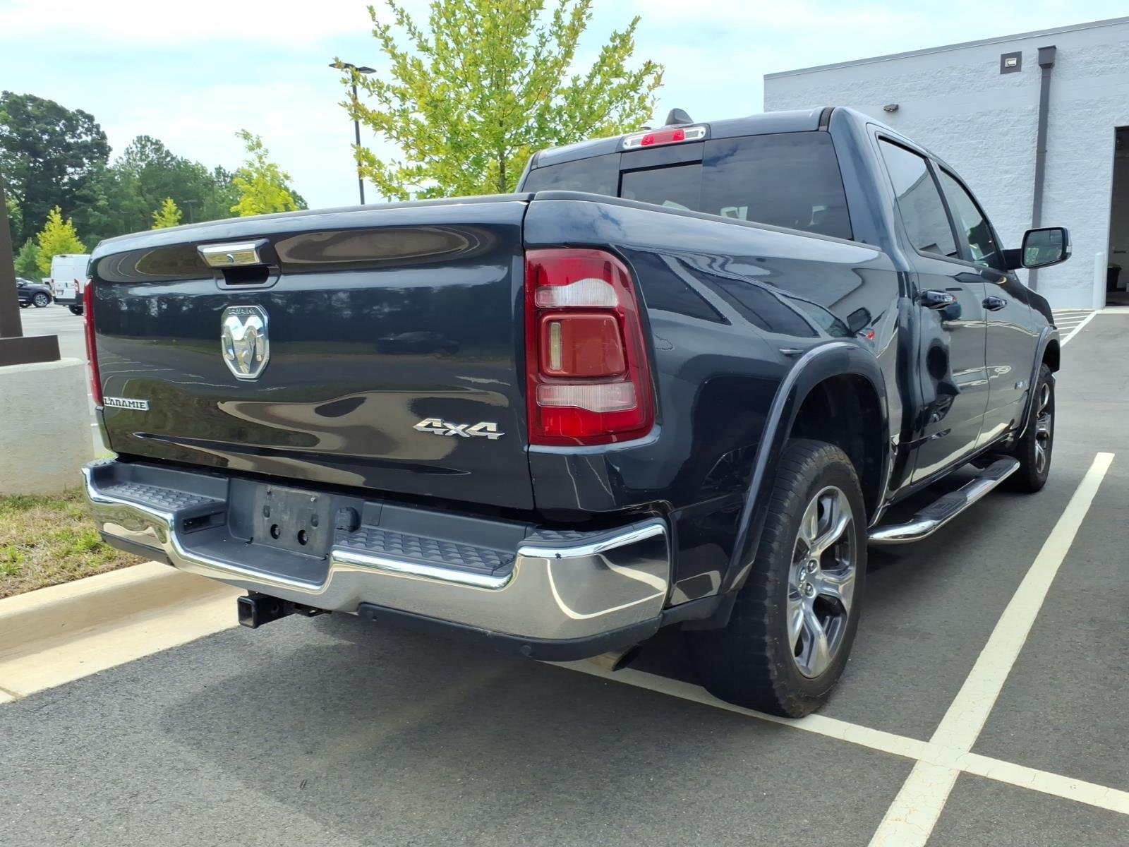 Used 2019 Patriot Blue Pearlcoat Ram Laramie image 8