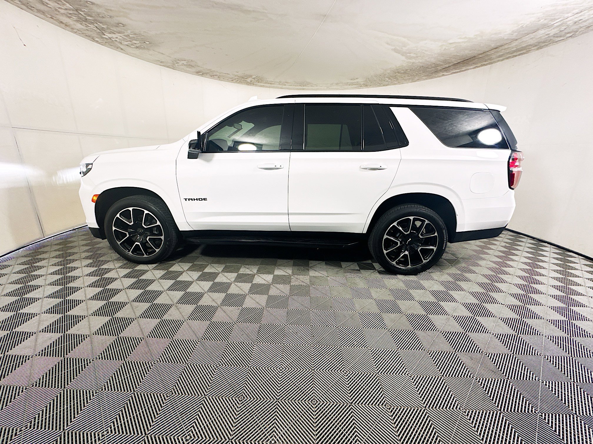 Used 2023 Summit White Chevrolet RST image 6