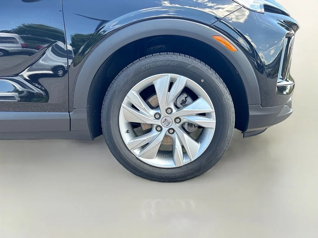 Used 2025 Black Buick Preferred image 11