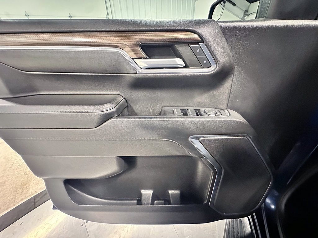 Used 2022 Blue Chevrolet RST image 24