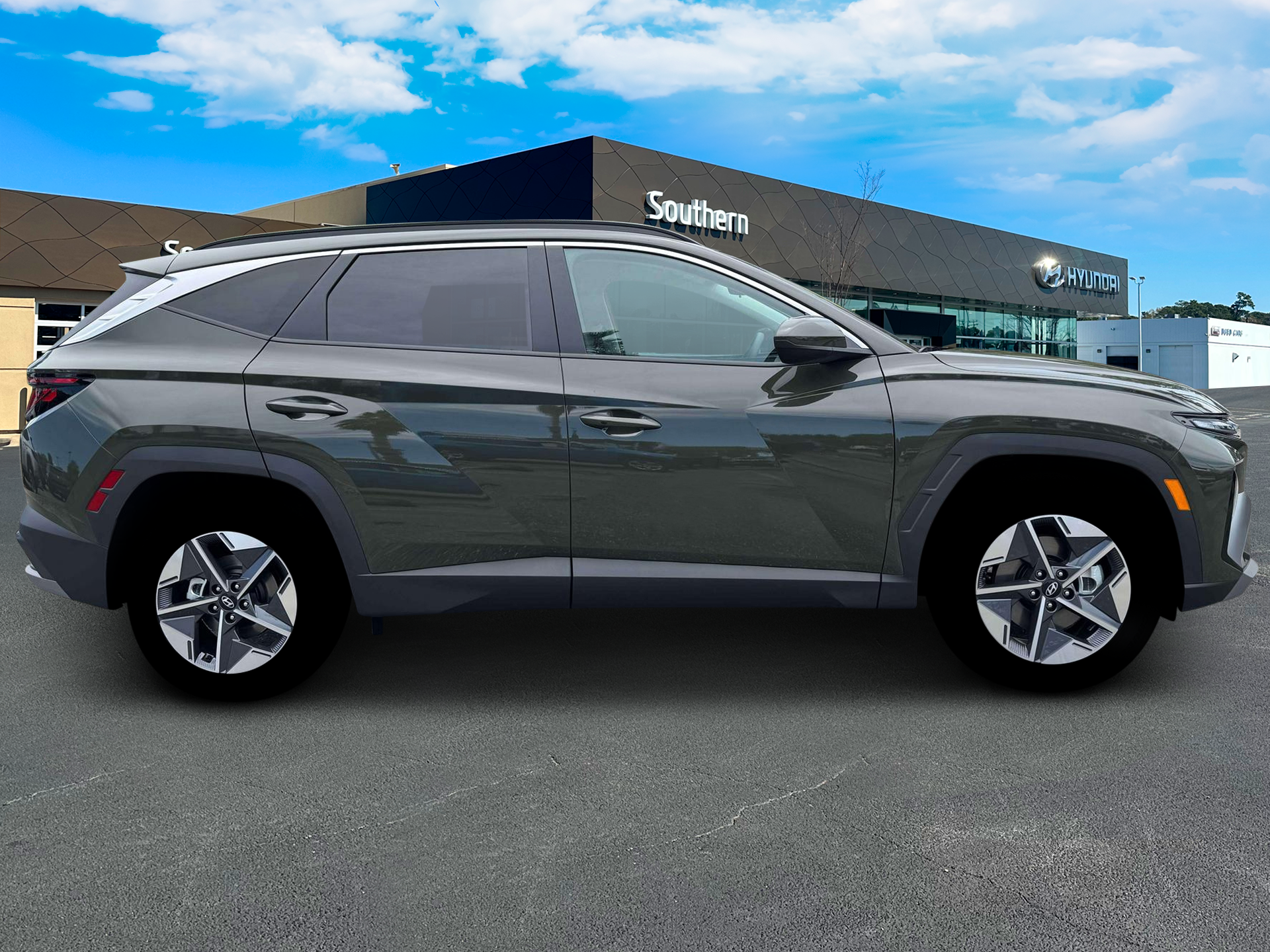 New 2026 Green Hyundai SEL AWD image 9