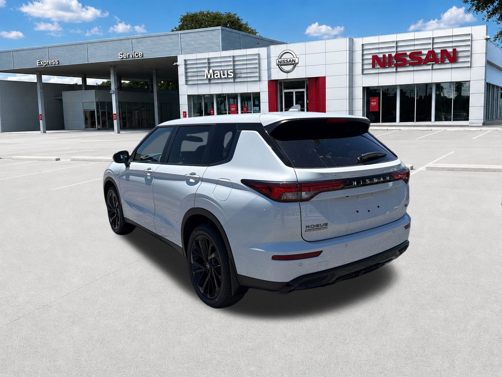New 2026 White Nissan SL image 6