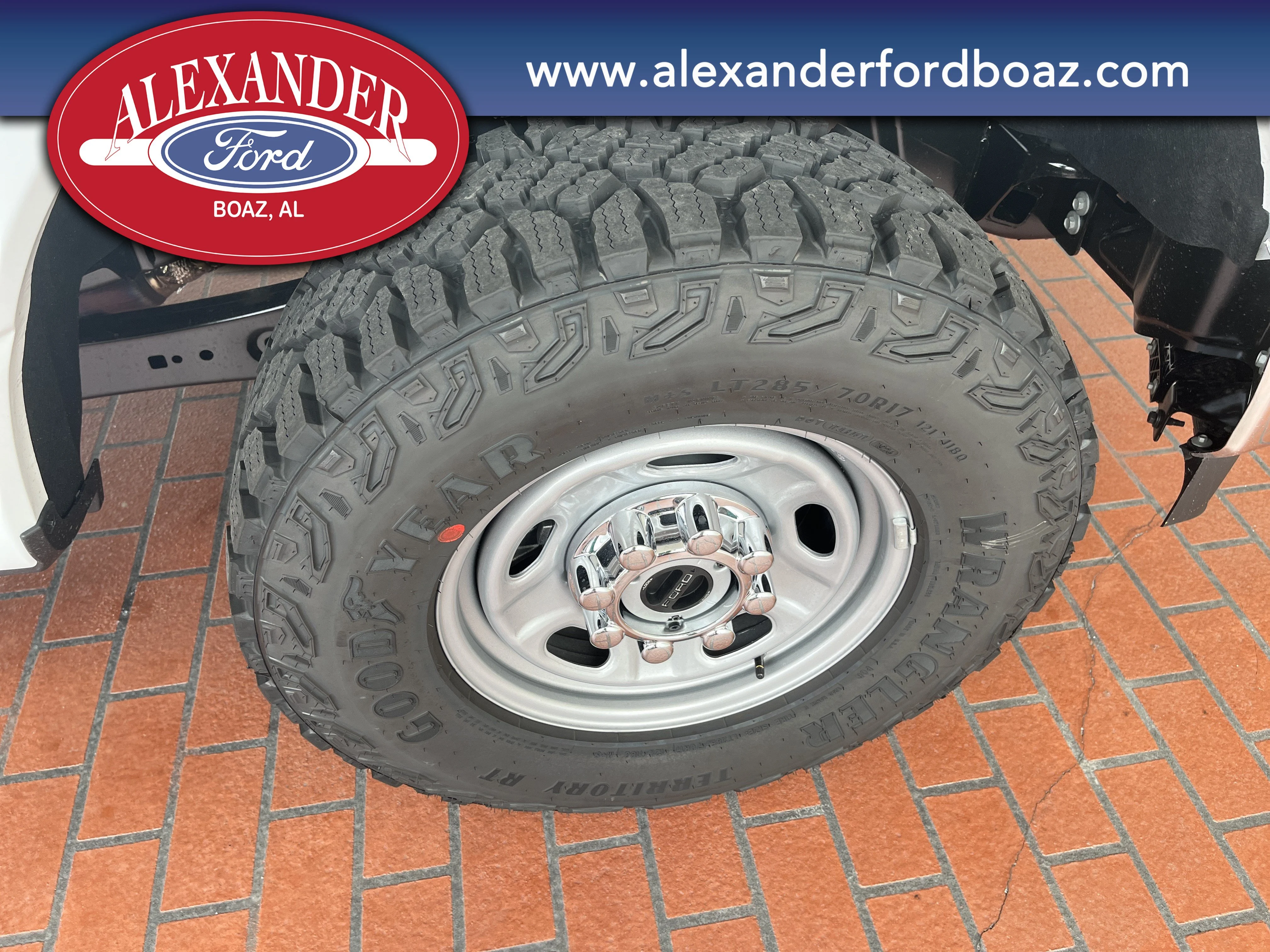 New 2026 Oxford White Ford F-250® XL image 11