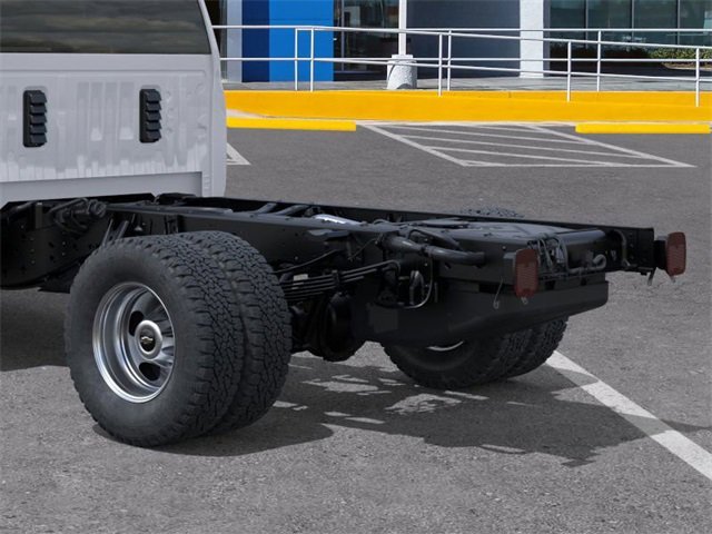 New 2025 Summit White Chevrolet Work Truck image 14