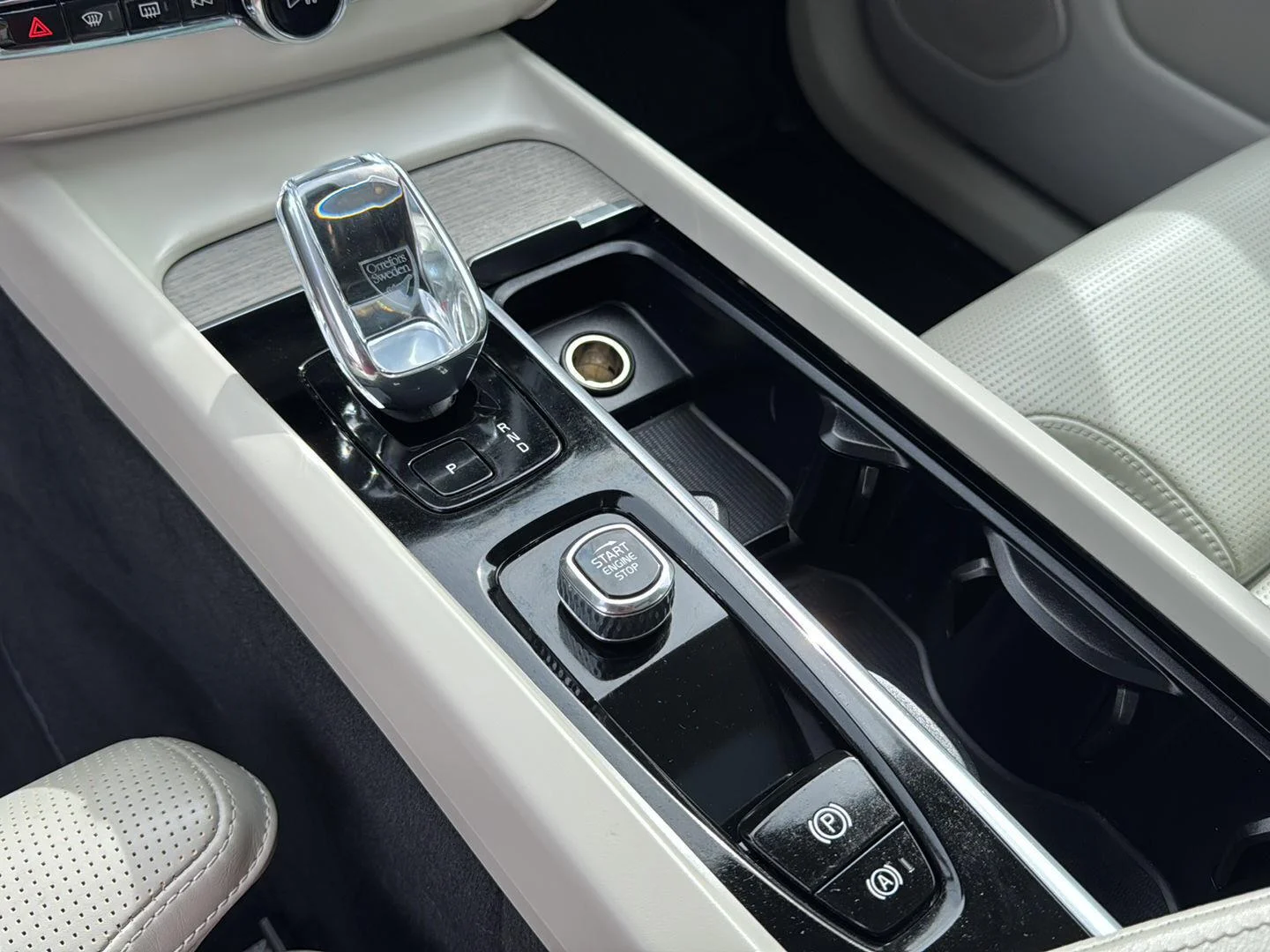 2023 Volvo XC60 Ultimate - Photo 27